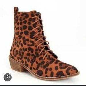 Beast Fashion Animal Print Ankle Boots Lace Up & Zip Faux Suede Size 8